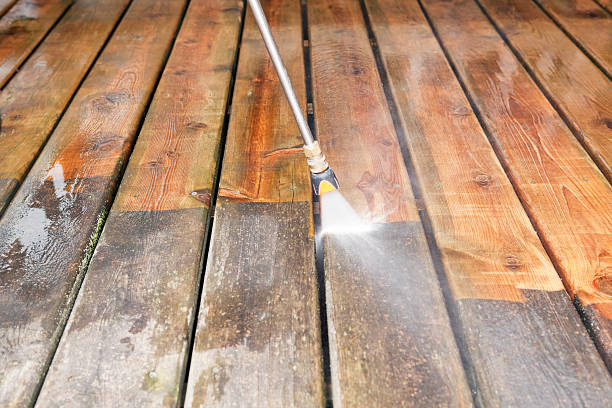 Best Deck Cleaning Services  in Port Jefferson, NY